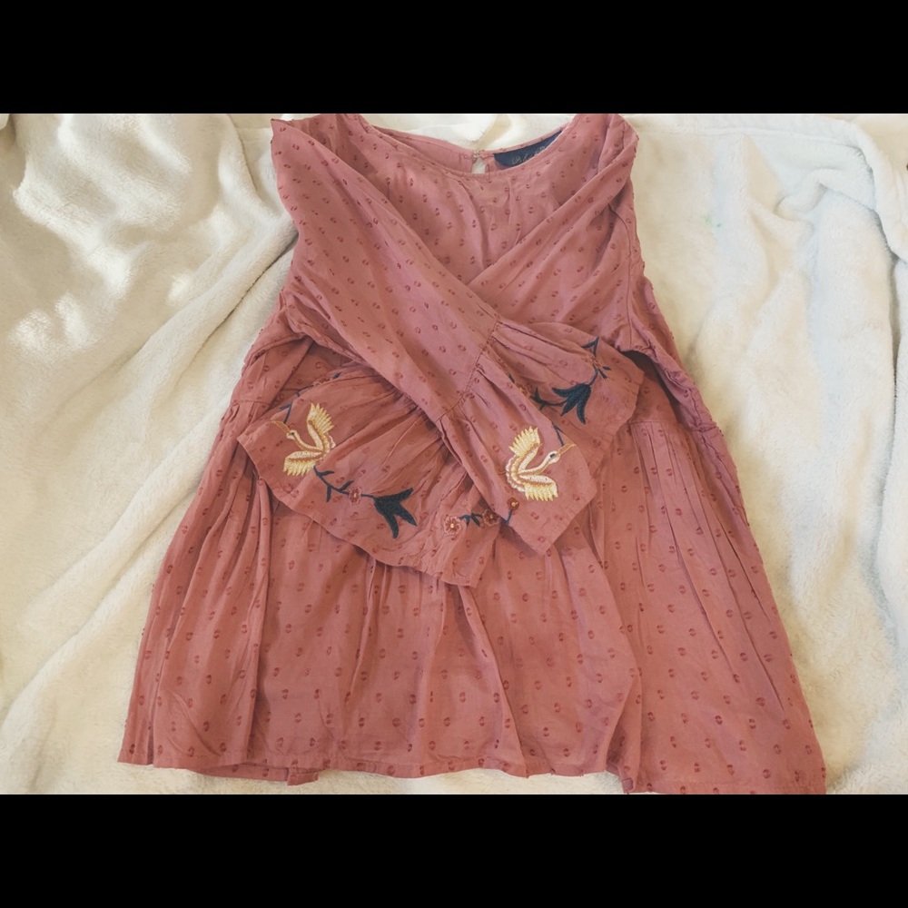 pink blouse